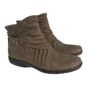 Cobb Hill by New Balance Slouchy Ankle Bootie Pandora Sz 7 Brown Leather